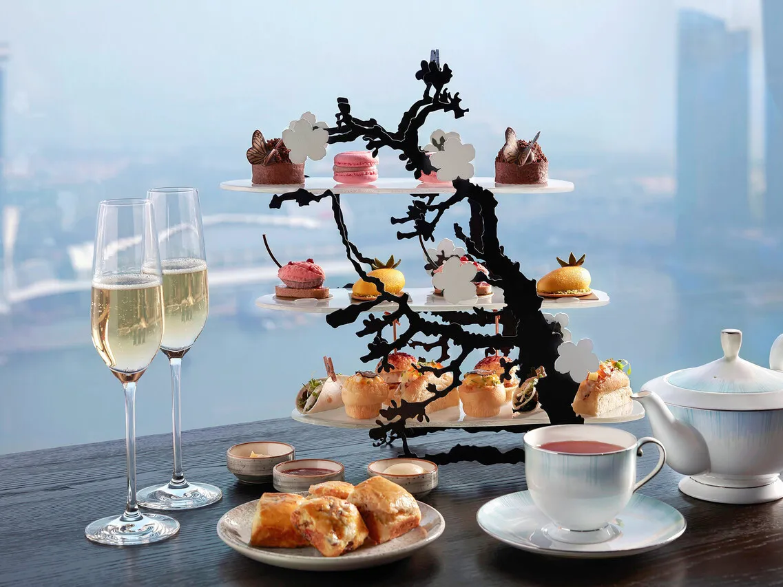 Swissotel The Stamford — ภาพห้องพักและบรรยากาศ