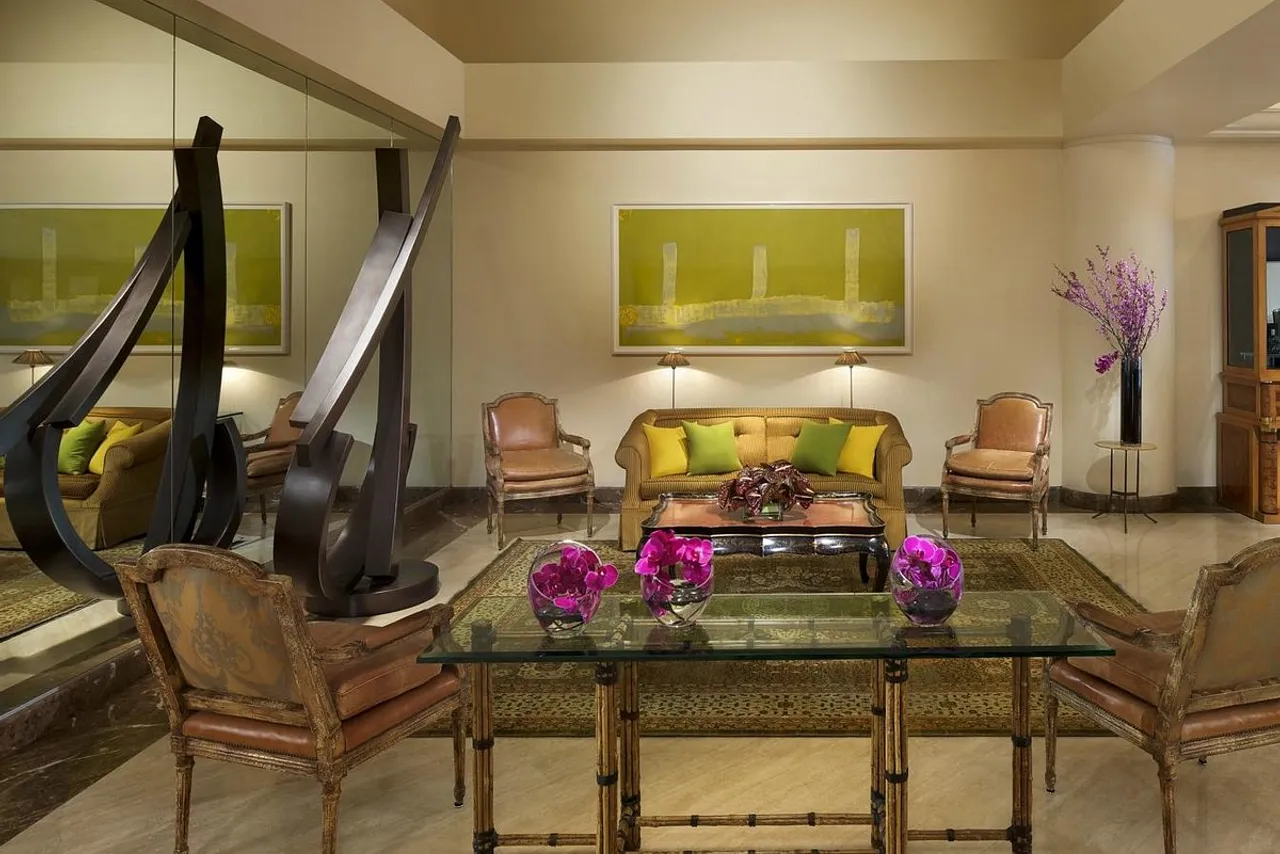 Taj Campton Place San Francisco — rooms and atmosphere