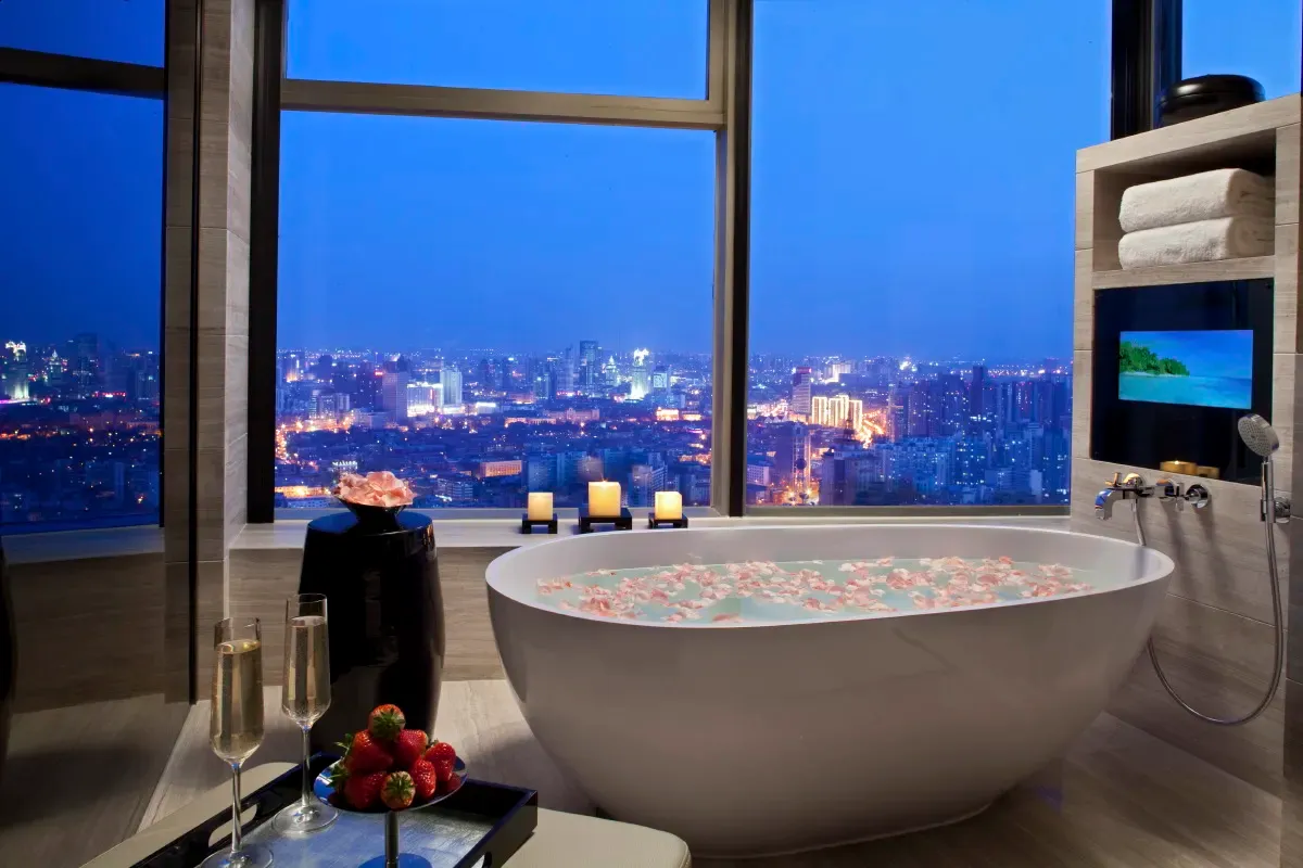 Tangla Hotel Tianjin — rooms and atmosphere