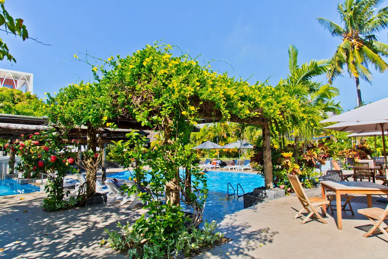 Tanoa Tusitala Hotel — rooms and atmosphere