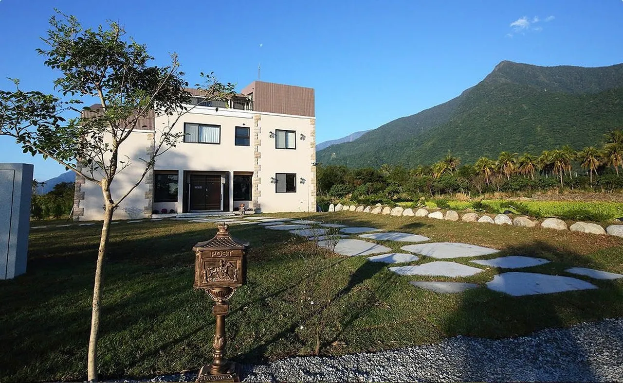 Taroko Mountain View B&B — rooms and atmosphere