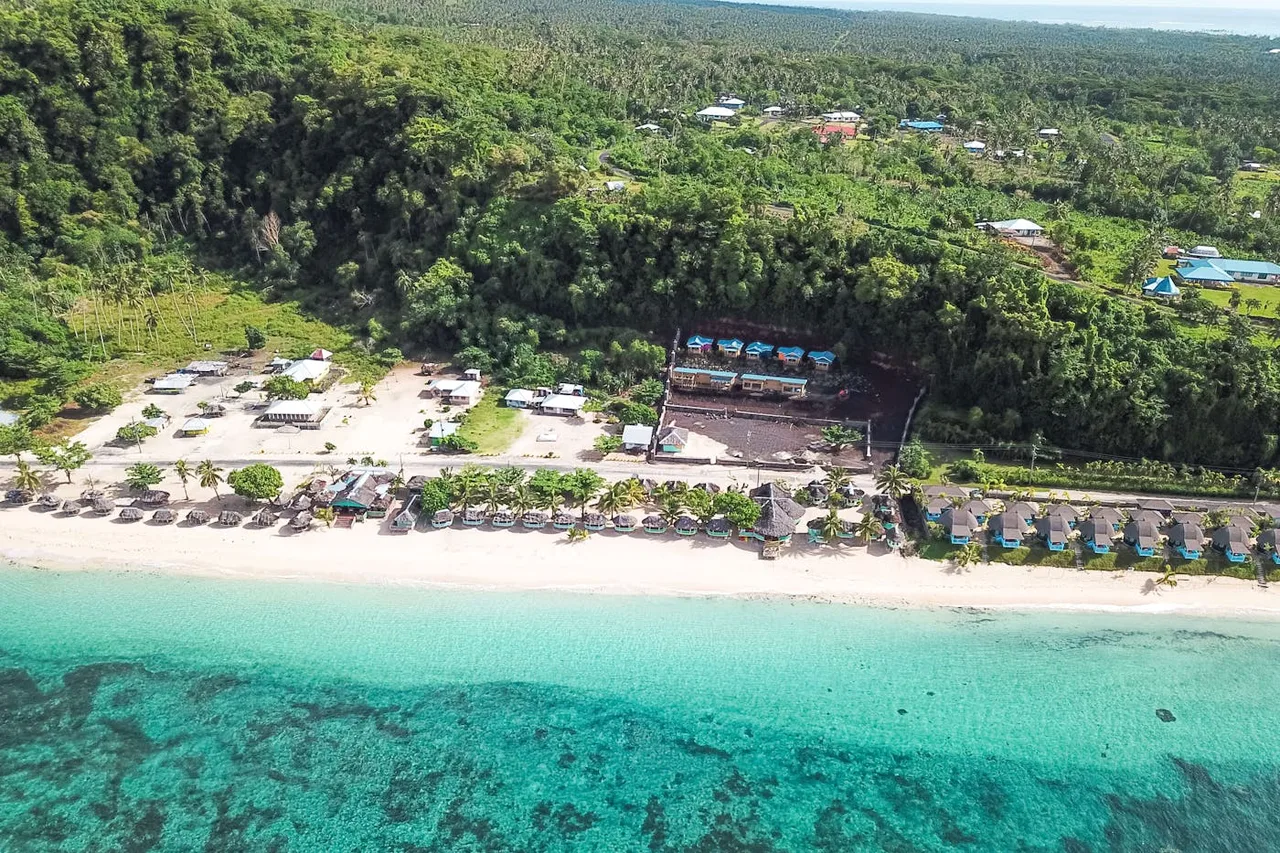 Taufua Beach Fales — ลาโลมานู