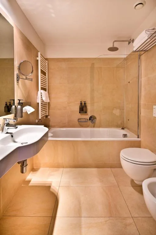 TH Assisi - Hotel Cenacolo — ภาพห้องพักและบรรยากาศ