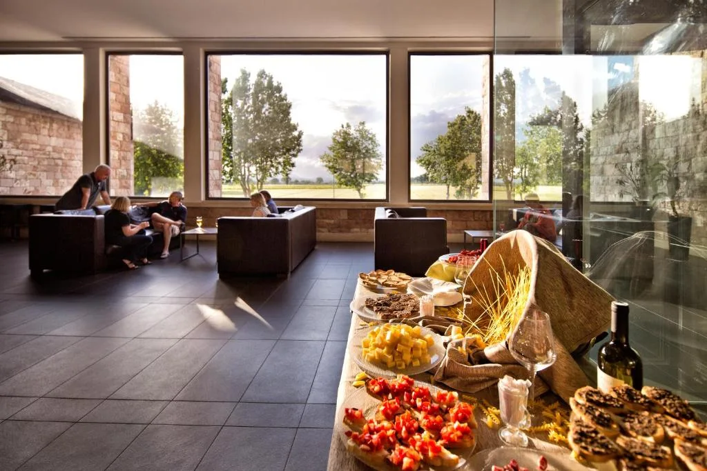 TH Assisi - Hotel Cenacolo — ภาพห้องพักและบรรยากาศ