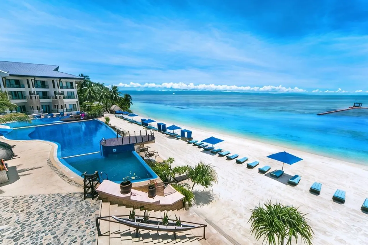The Bellevue Resort — rooms and atmosphere