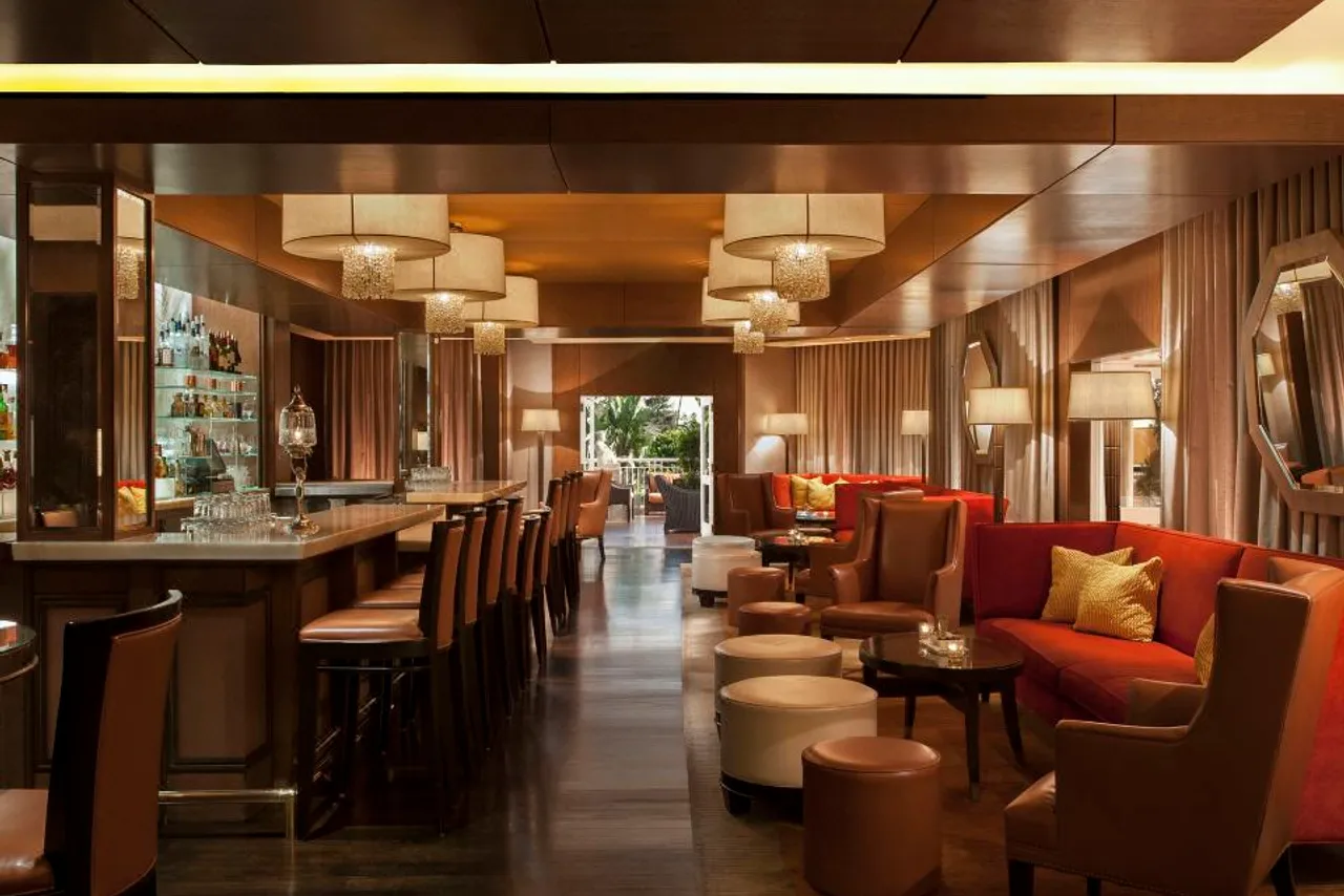 The Beverly Hills Hotel - Dorchester Collection — rooms and atmosphere