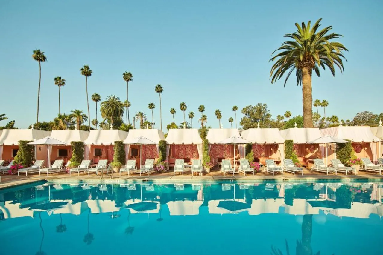 The Beverly Hills Hotel - Dorchester Collection — rooms and atmosphere