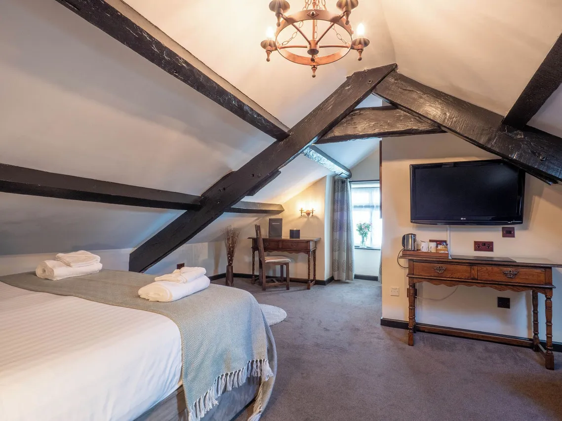 The Black Boy Inn — rooms and atmosphere