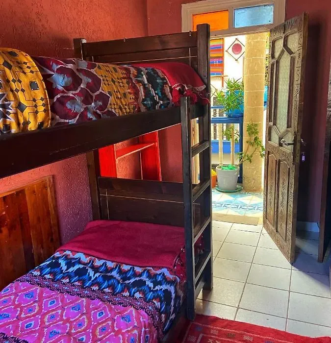The Chill Art Hostel — ภาพห้องพักและบรรยากาศ