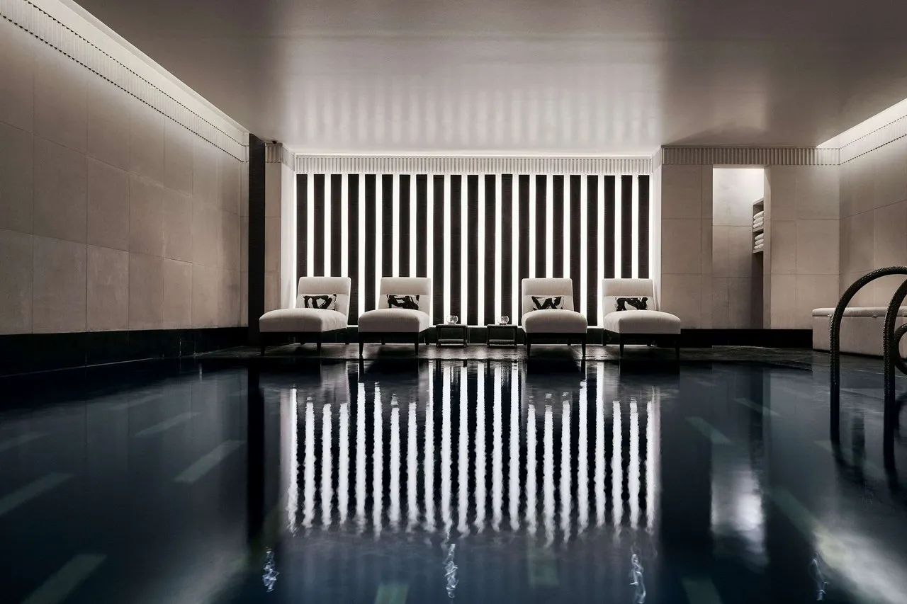 The Connaught — ภาพห้องพักและบรรยากาศ