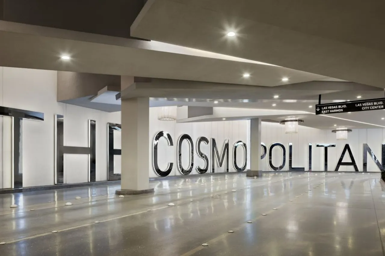 The Cosmopolitan of Las Vegas — rooms and atmosphere