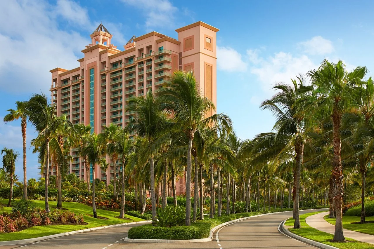 The Cove at Atlantis — rooms and atmosphere
