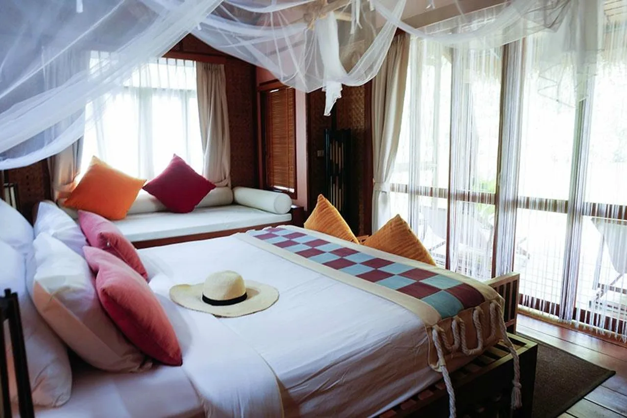 The FloatHouse River Kwai — rooms and atmosphere