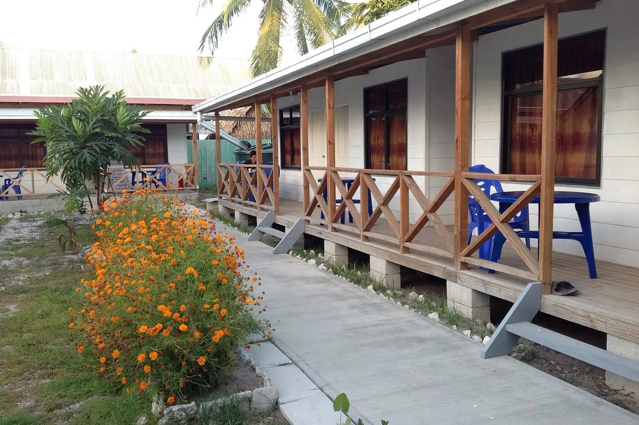 The George Hotel Kiribati — rooms and atmosphere