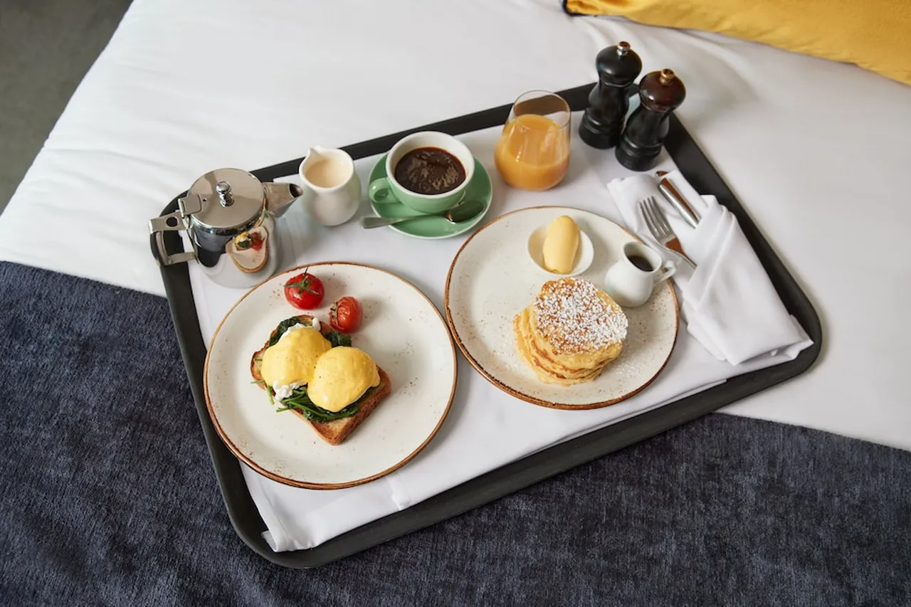 The Grand by SkyCity Auckland — rooms and atmosphere