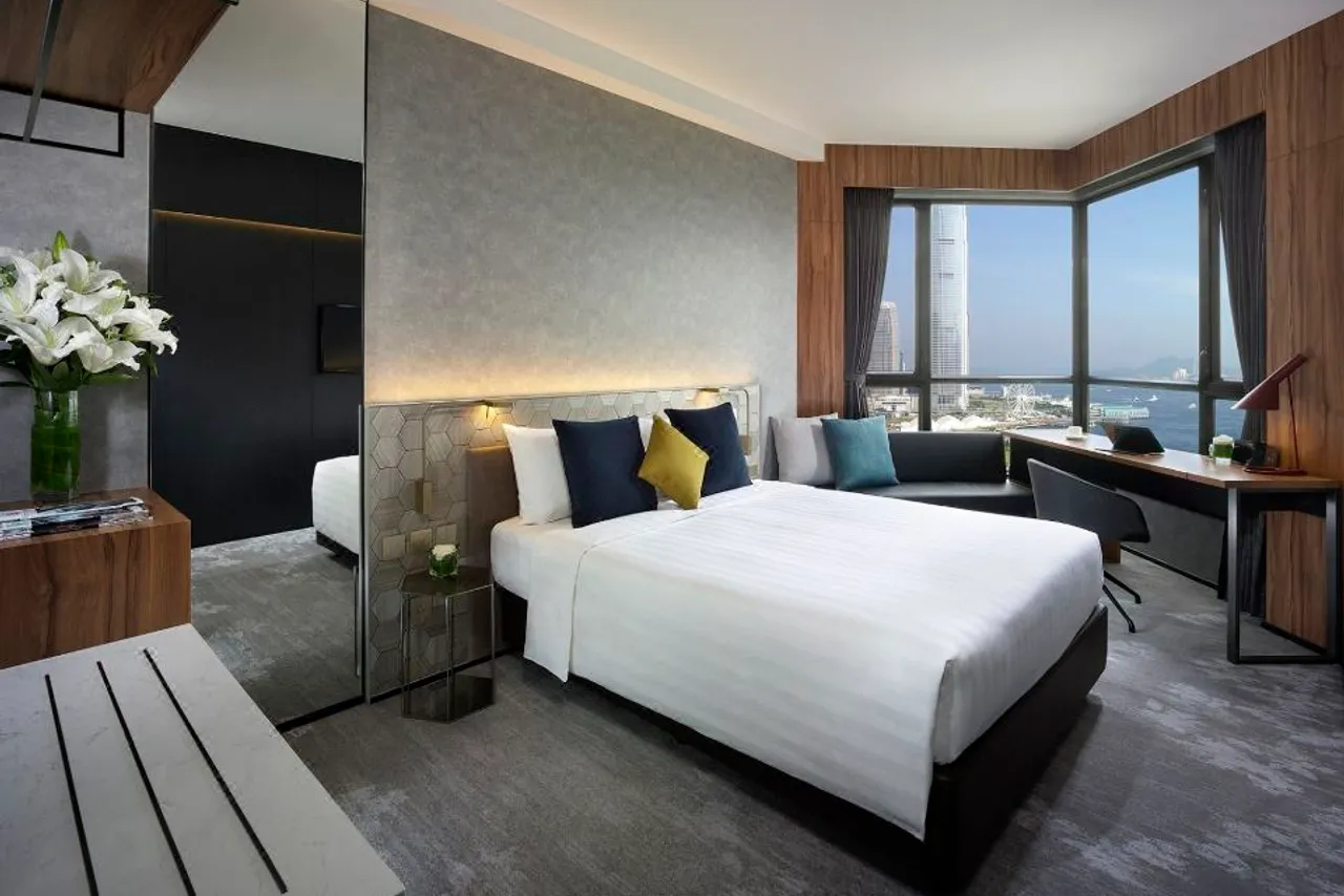 The Harbourview — rooms and atmosphere