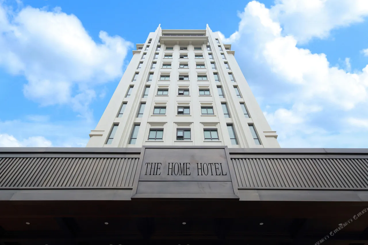 The Home Hotel — rooms and atmosphere