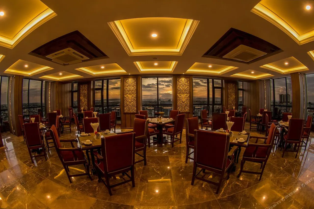 The Home Hotel — rooms and atmosphere