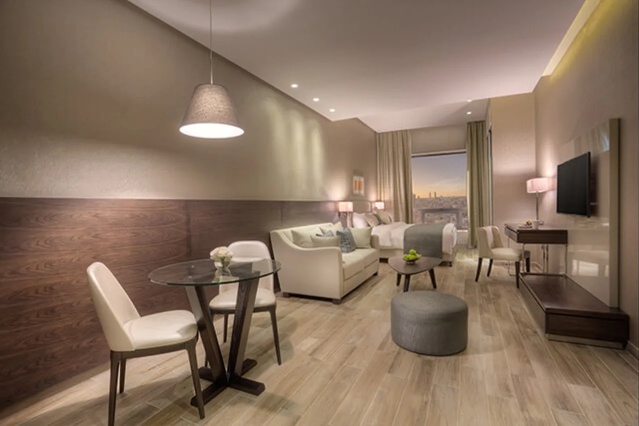 The House Boutique Suites — rooms and atmosphere