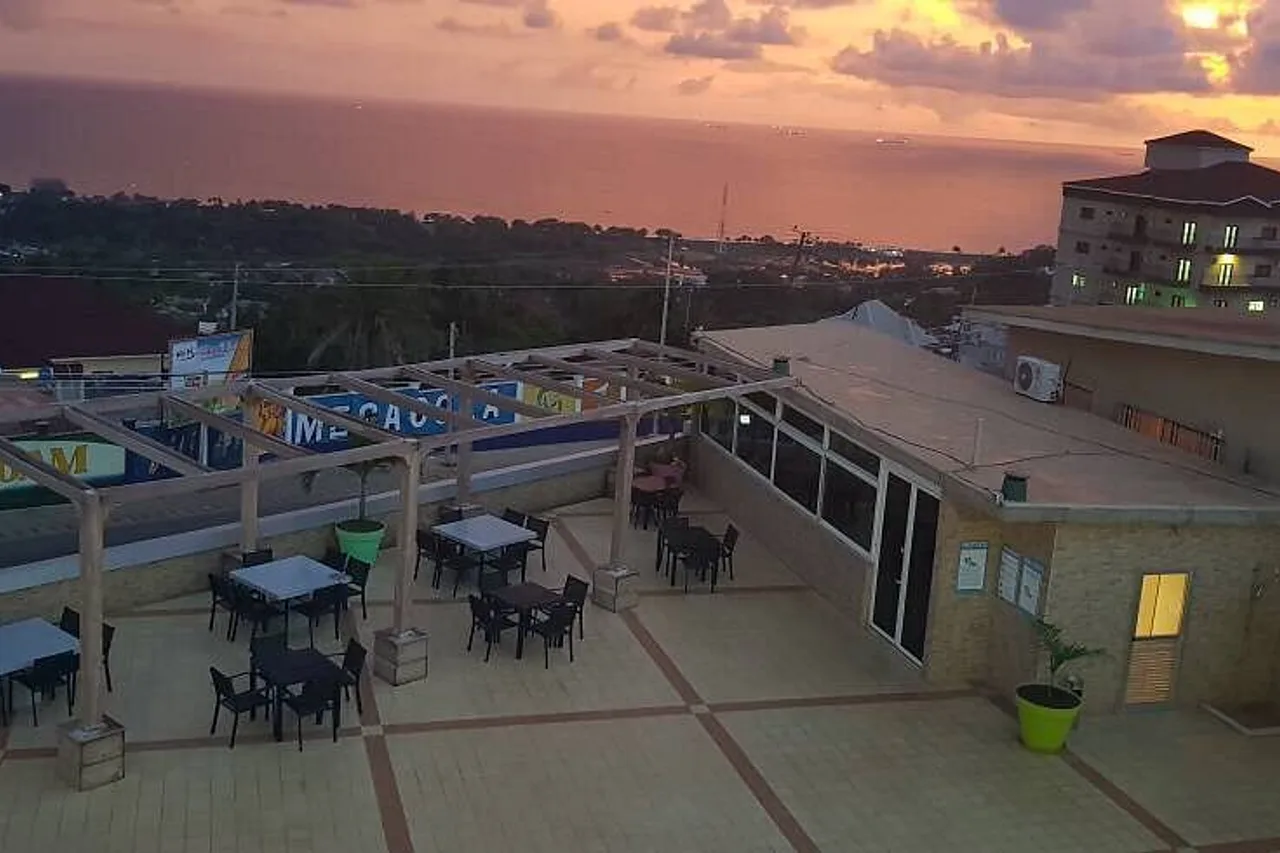 The Hub Hotel — rooms and atmosphere