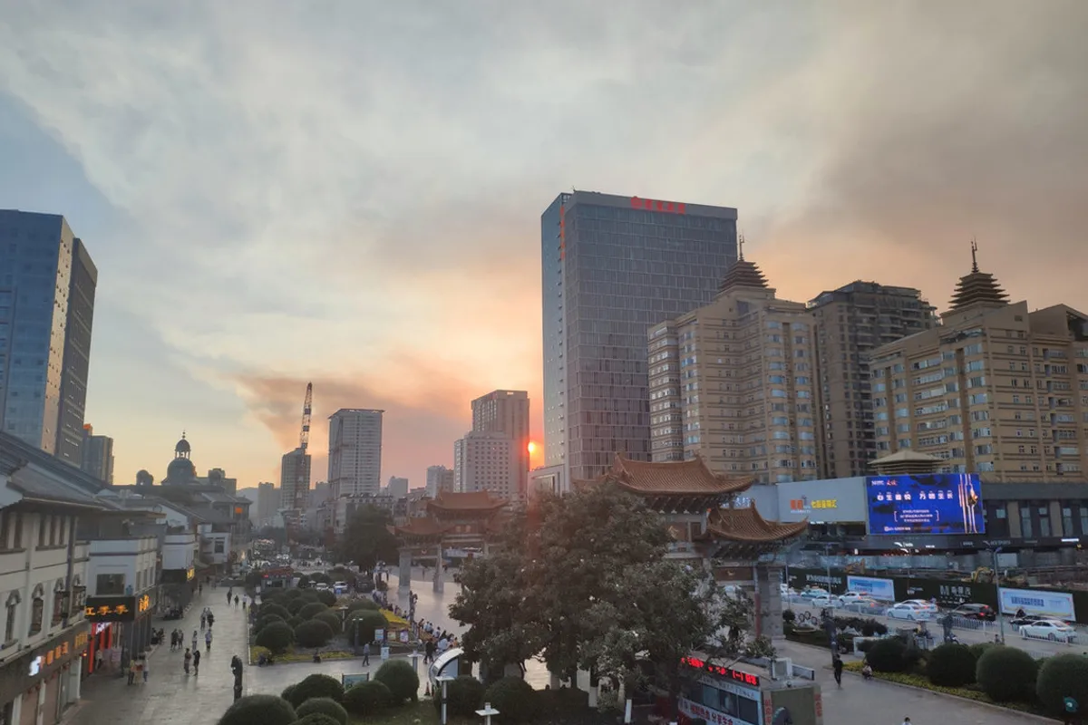 The Hump Hostel Kunming — rooms and atmosphere