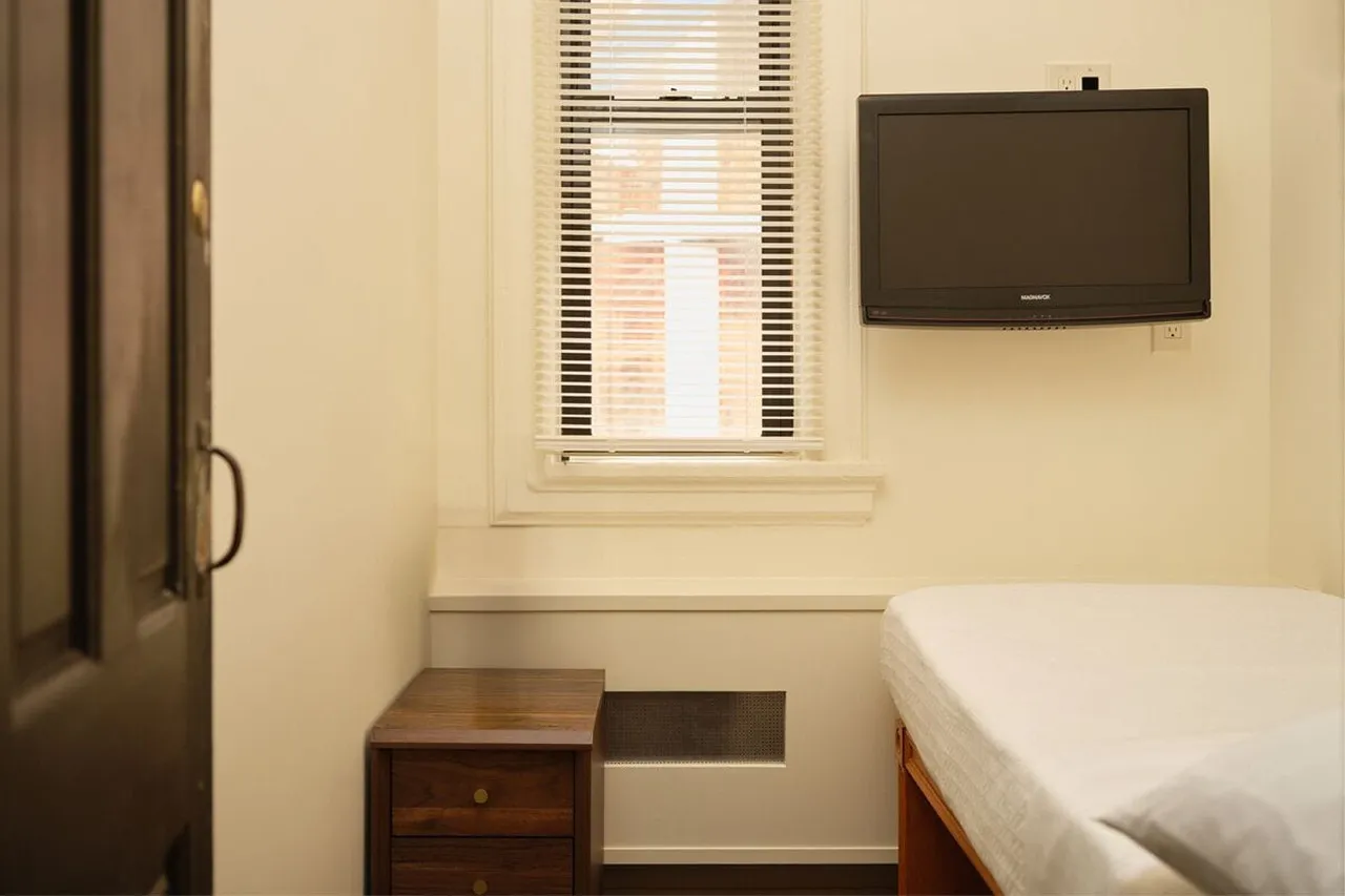 The Jane Hotel NYC — rooms and atmosphere