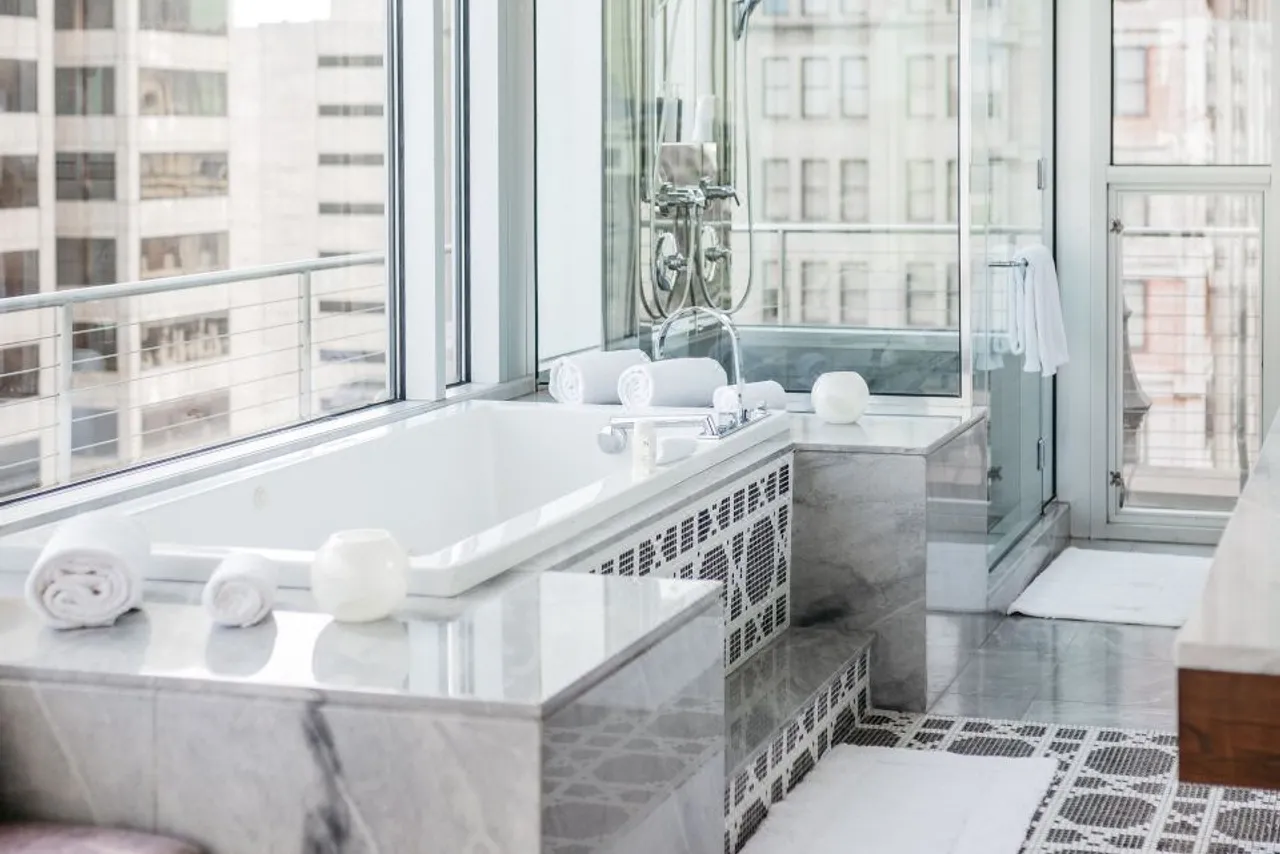The Joule — rooms and atmosphere