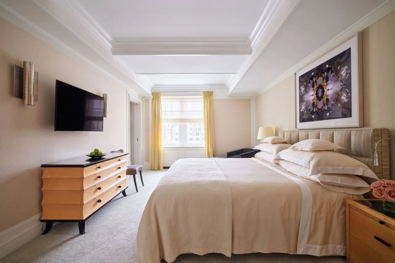 The Mark Hotel — rooms and atmosphere