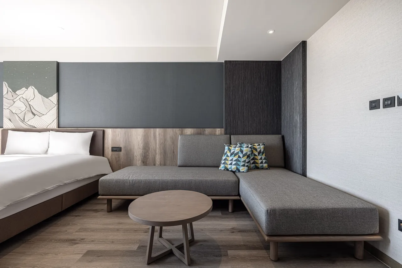 The Moment Hotel Hualien — rooms and atmosphere