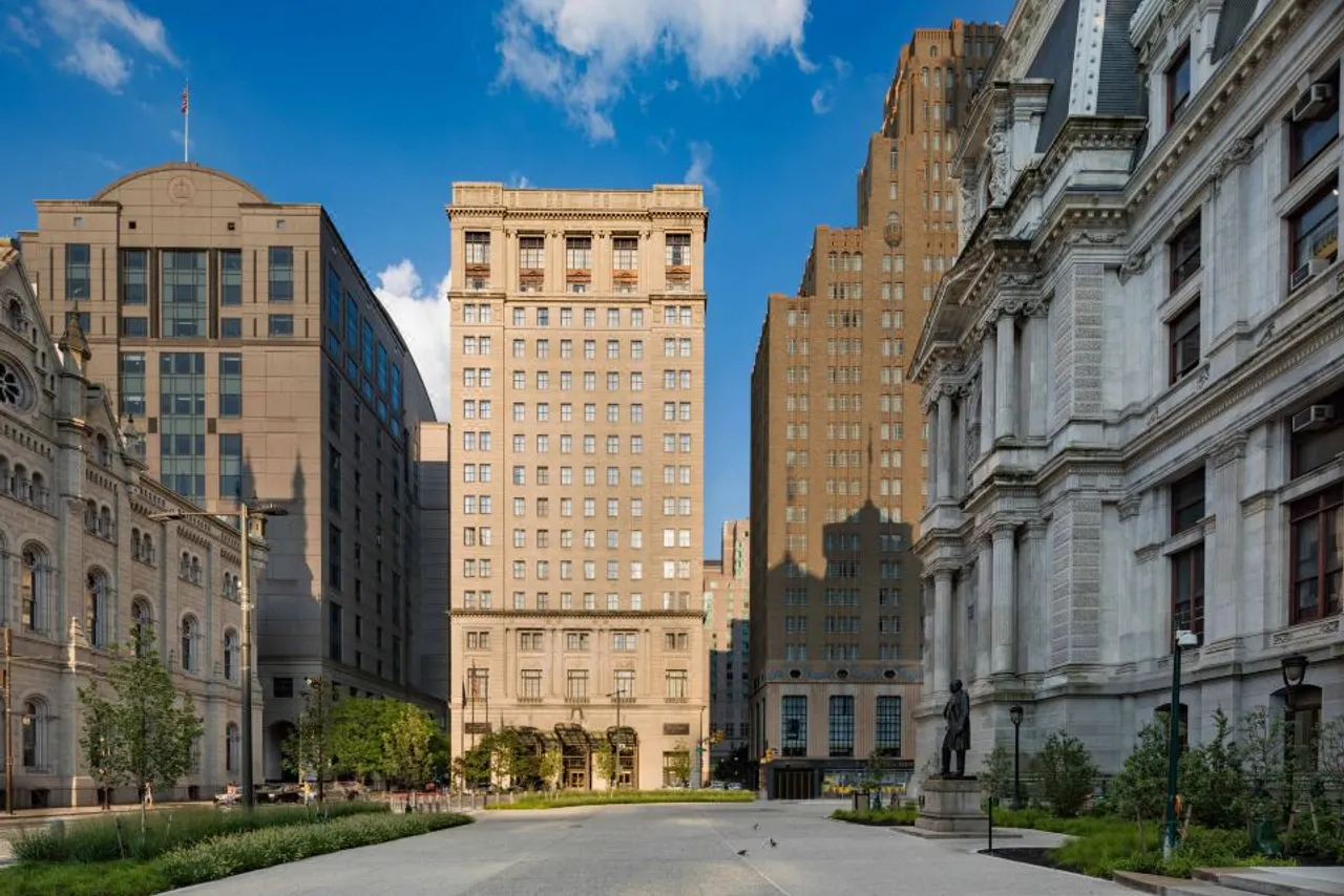 The Notary Hotel, Philadelphia, Autograph Collection — rooms and atmosphere