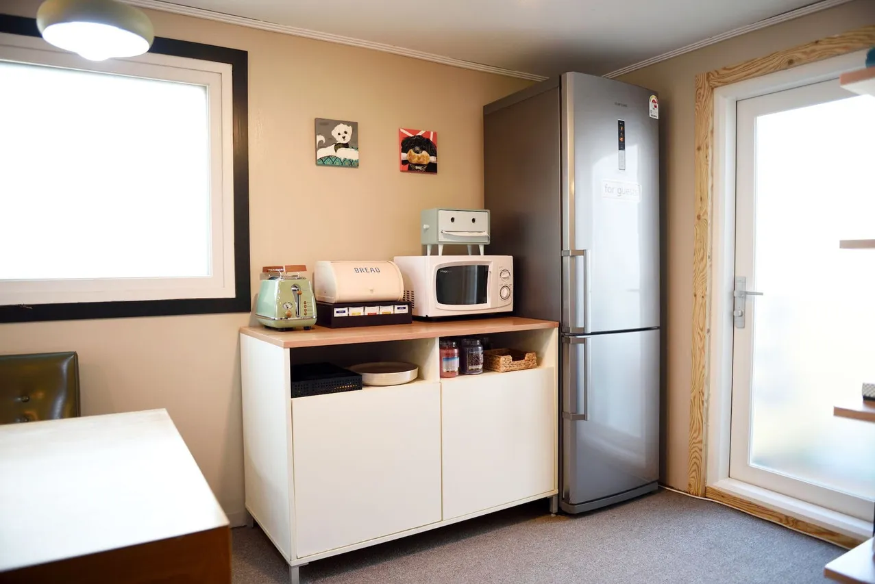 The One Hostel Hongdae — rooms and atmosphere