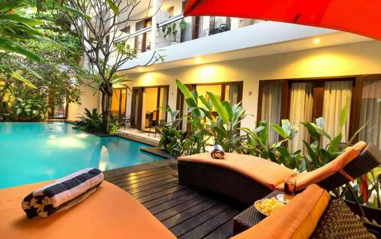 The Pavilion Hotel Kuta — rooms and atmosphere
