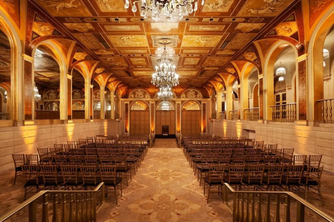 The Plaza, A Fairmont Managed Hotel — rooms and atmosphere