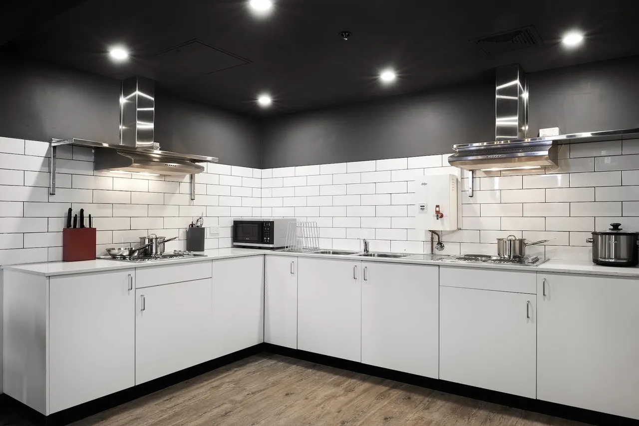 The Pod Sydney — rooms and atmosphere