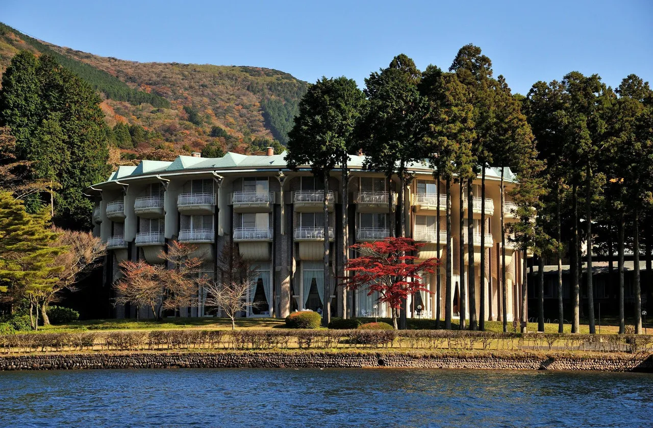 The Prince Hakone Lake Ashinoko — rooms and atmosphere