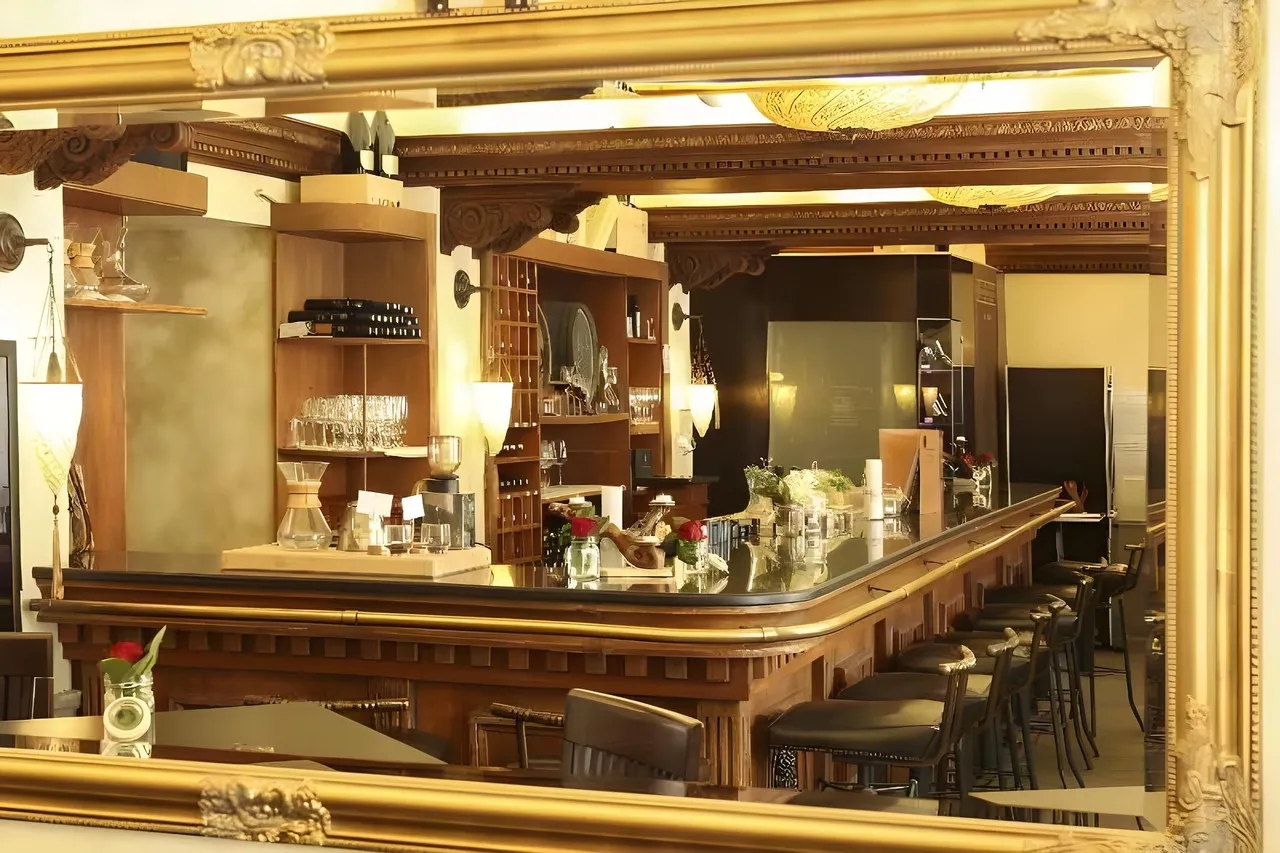 The Pucic Palace — rooms and atmosphere