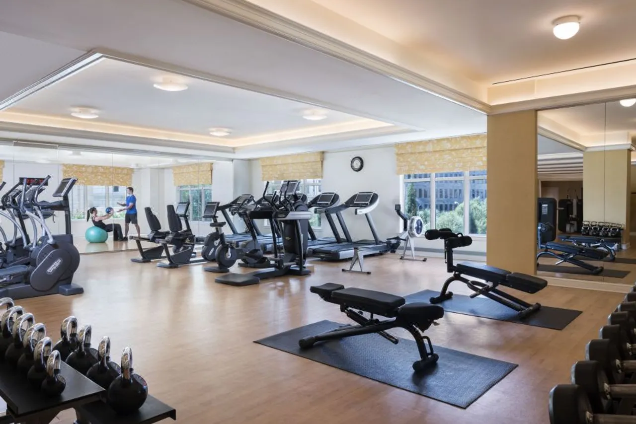 The Ritz-Carlton, Dallas — rooms and atmosphere