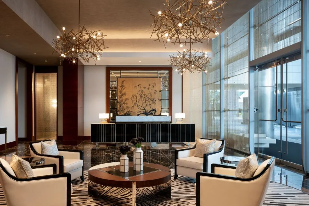 The Ritz-Carlton, Los Angeles — rooms and atmosphere