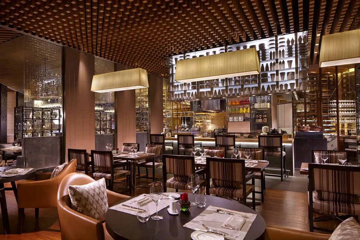 The Ritz-Carlton, Tianjin — rooms and atmosphere
