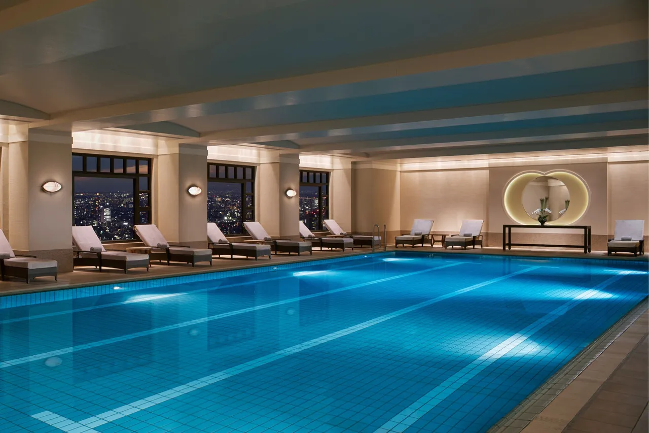 The Ritz-Carlton, Tokyo — rooms and atmosphere