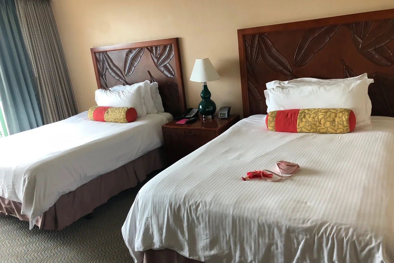 The Royal at Atlantis — rooms and atmosphere