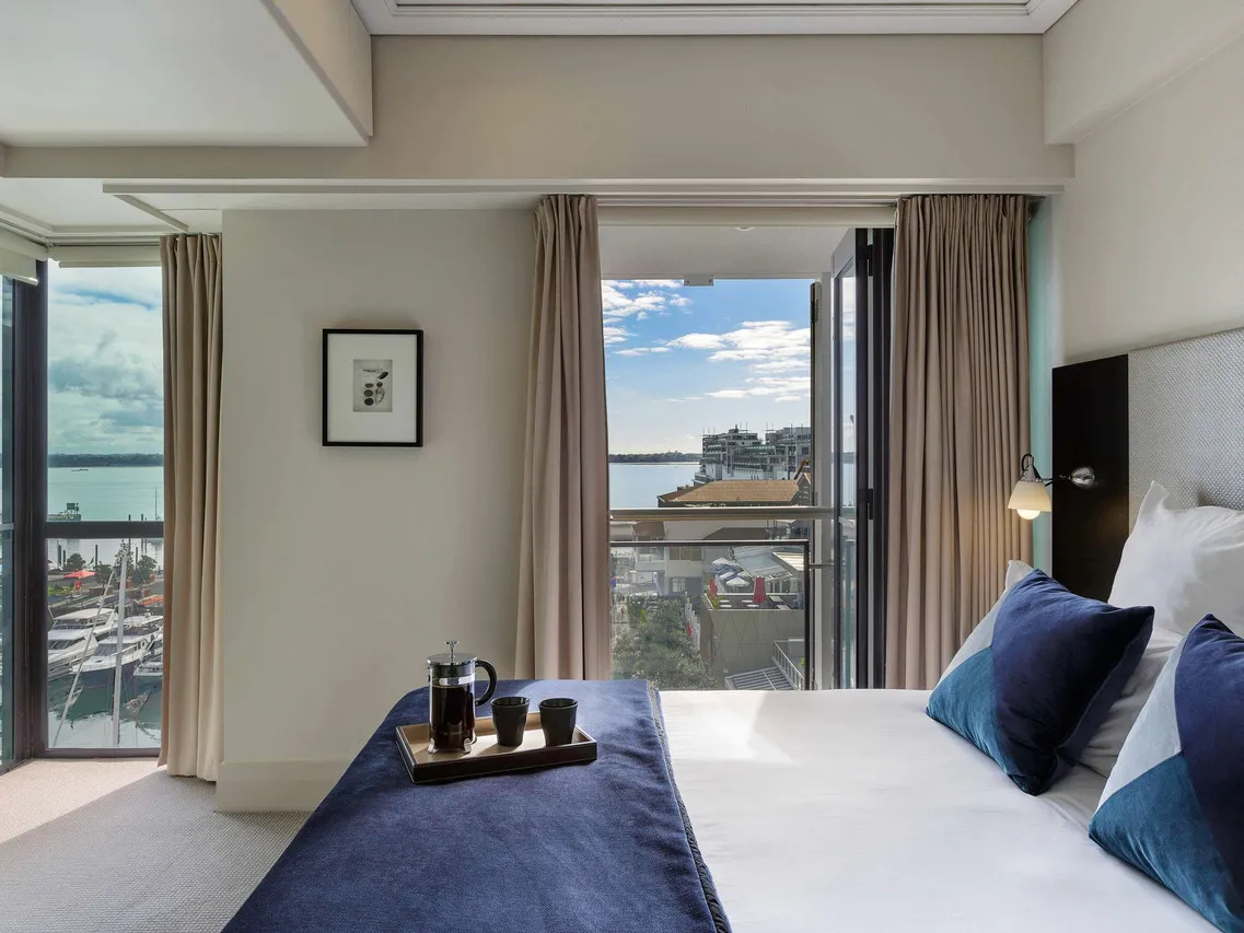 The Sebel Auckland Viaduct Harbour — rooms and atmosphere