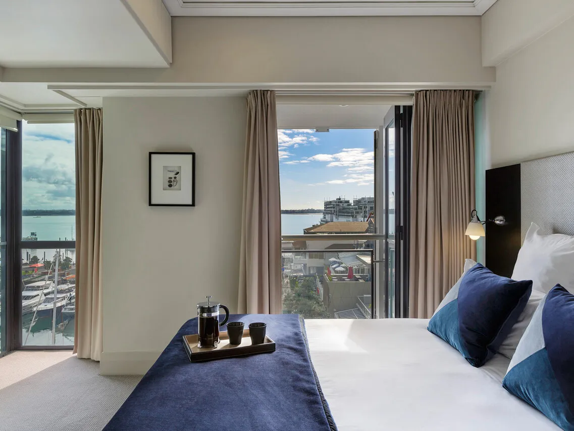The Sebel Auckland Viaduct Harbour — rooms and atmosphere