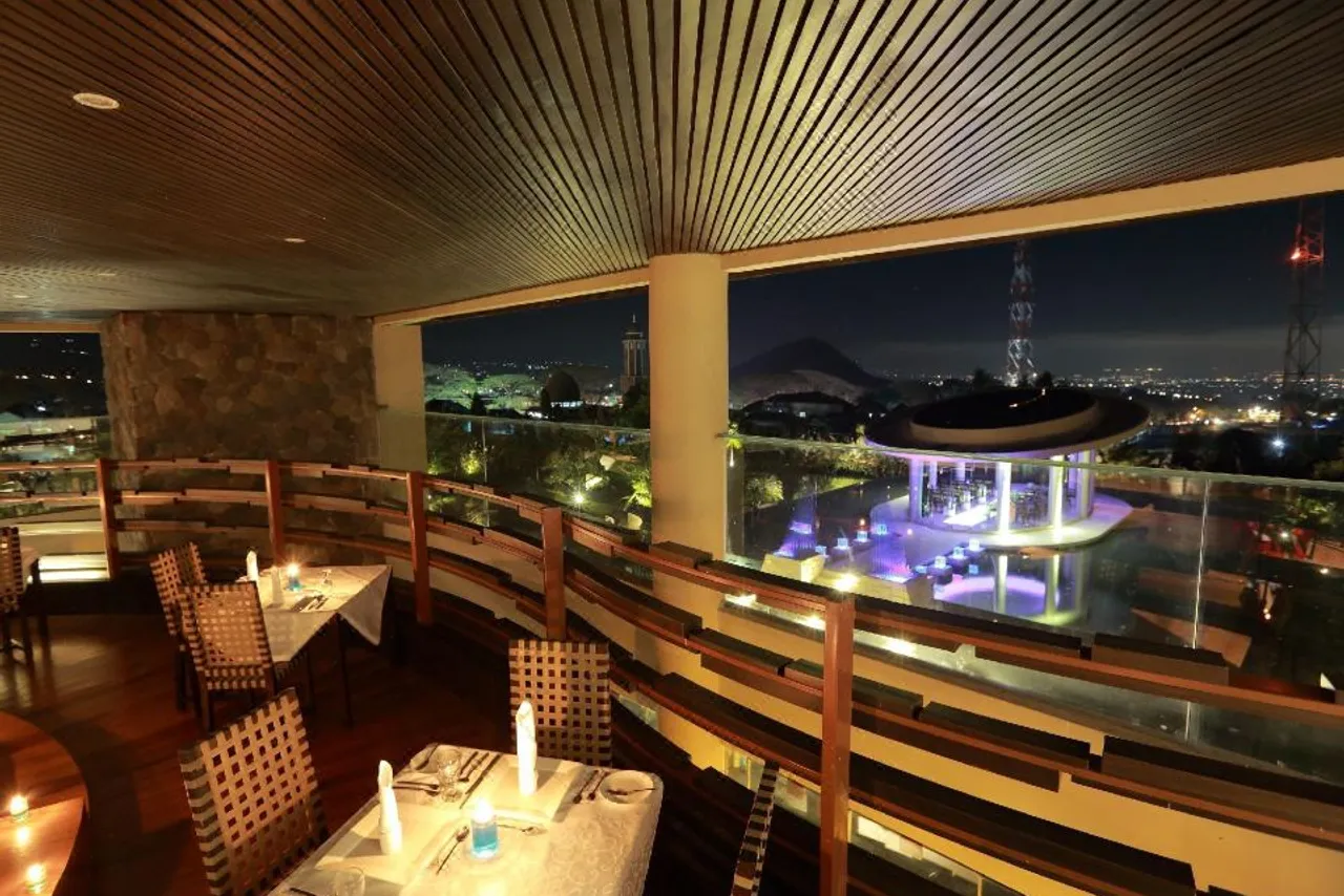 The Singhasari Resort — rooms and atmosphere