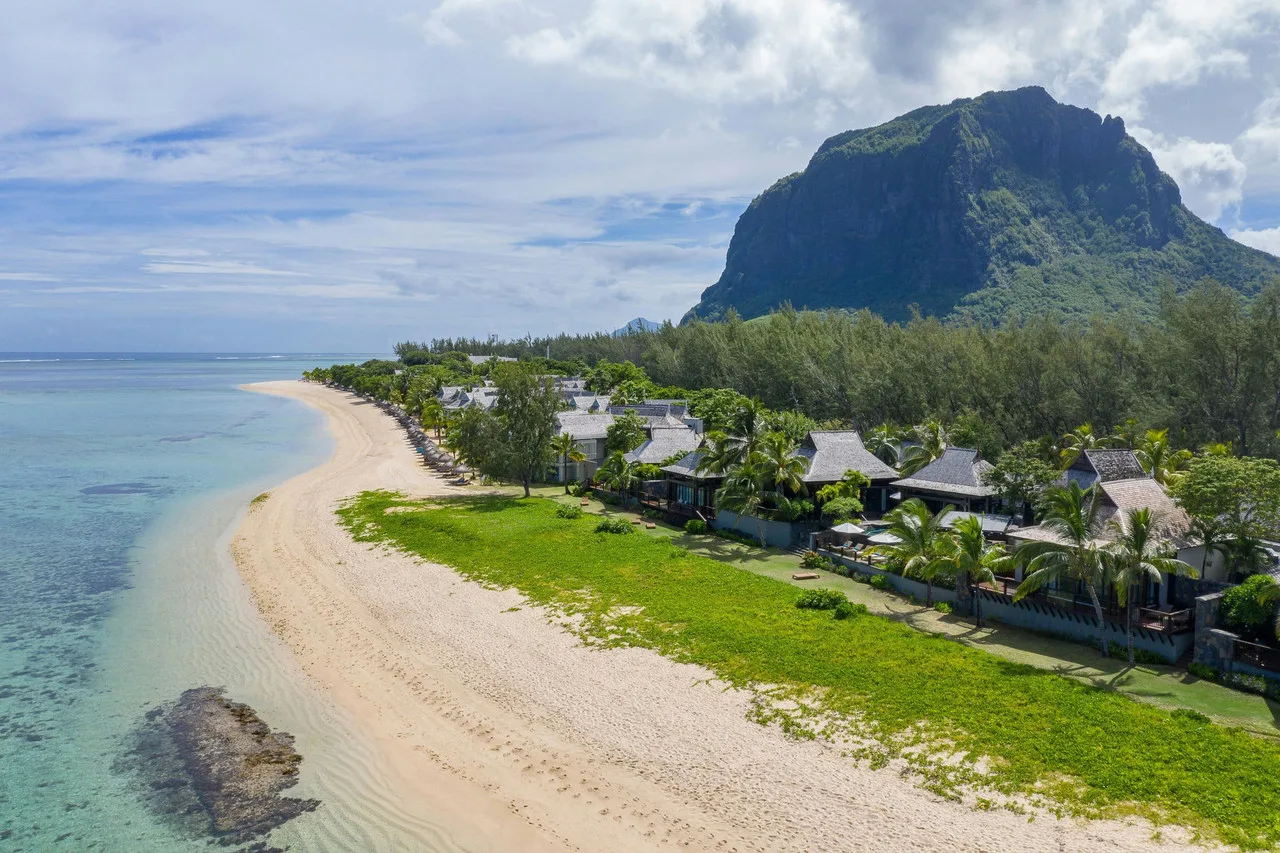 The St. Regis Le Morne Resort, Mauritius — ภาพห้องพักและบรรยากาศ