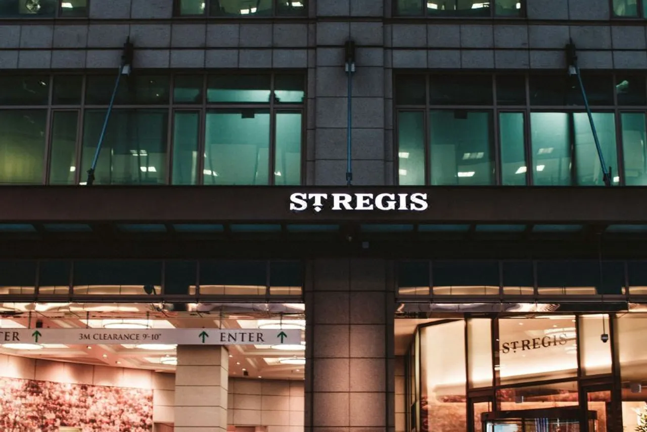 The St. Regis Toronto — rooms and atmosphere