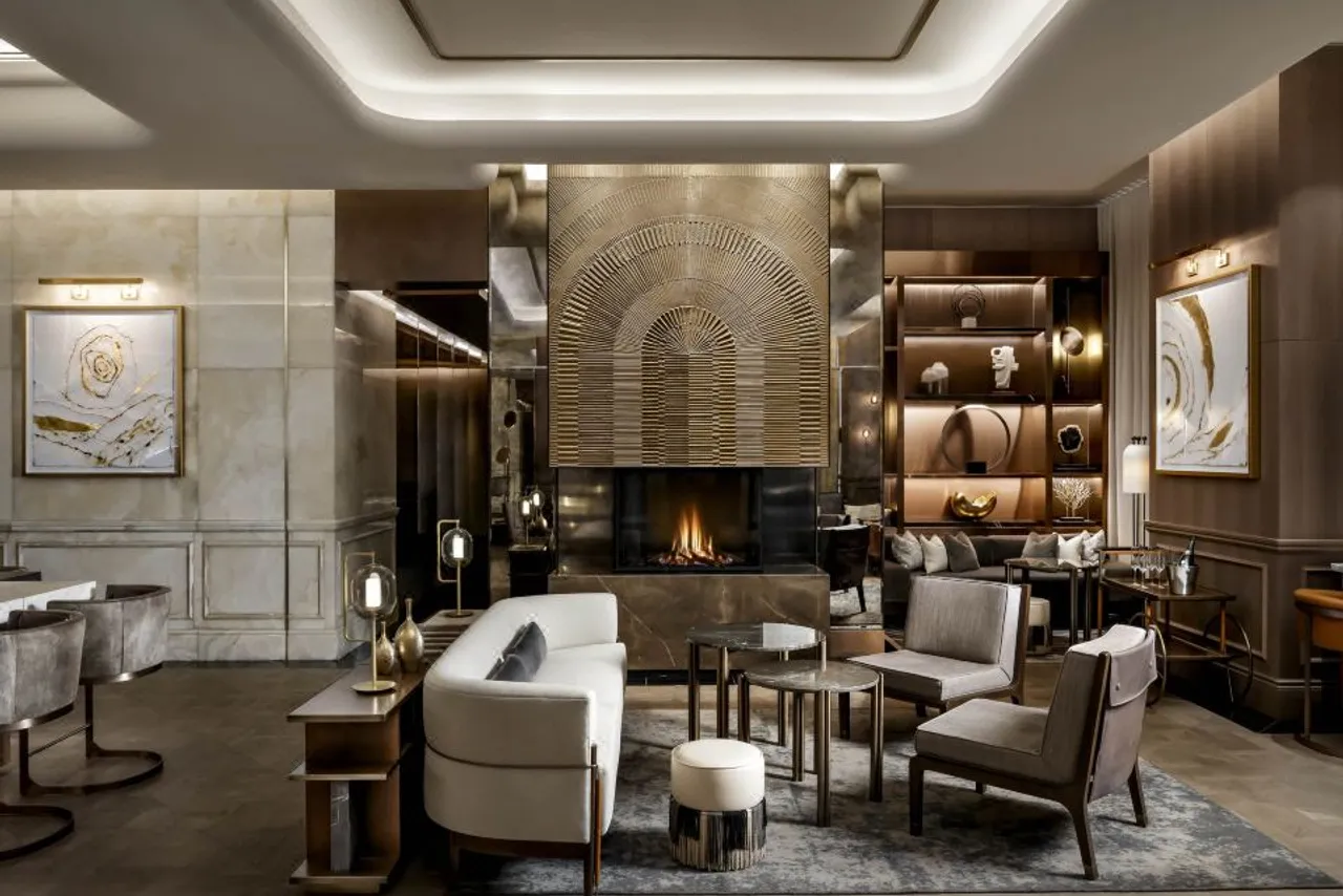 The St. Regis Toronto — rooms and atmosphere