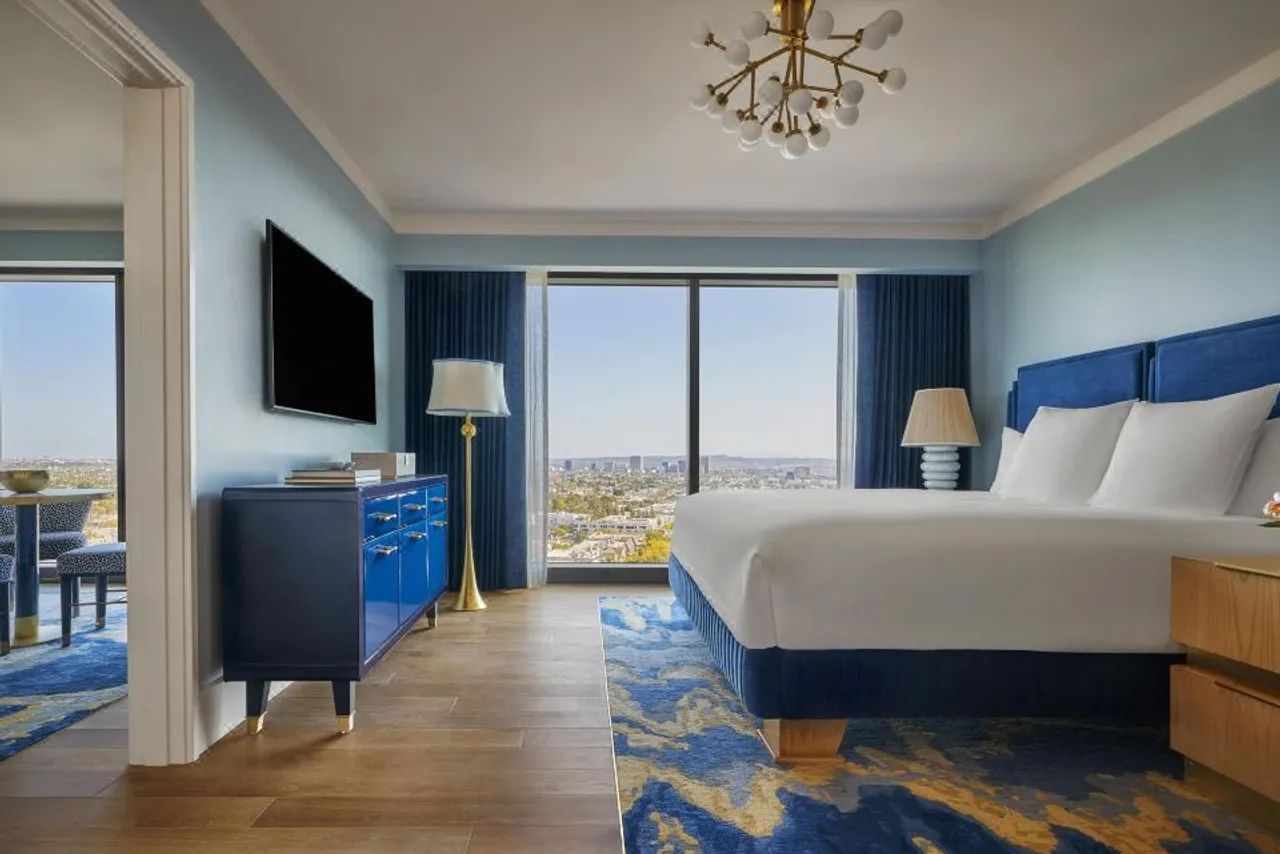 The Sun Rose West Hollywood — rooms and atmosphere