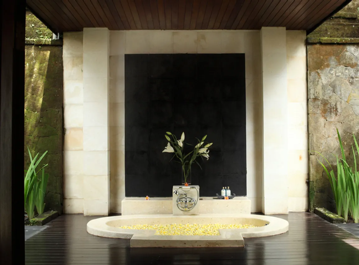 The Ubud Village Resort & Spa — rooms and atmosphere