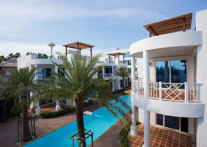 The Verona Hua Hin Resort — rooms and atmosphere